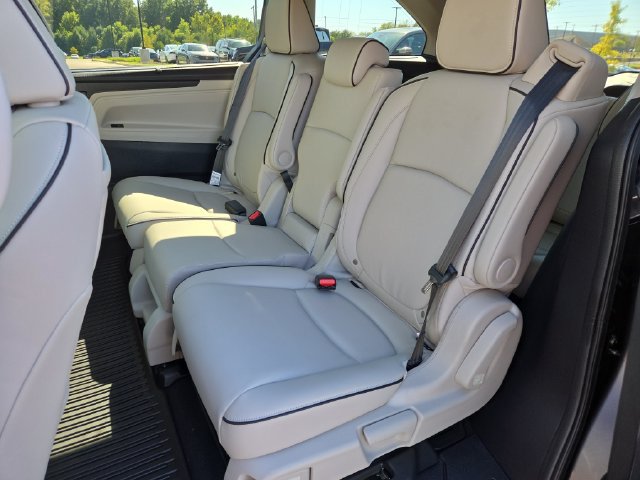 New 2027 Honda Odyssey Touring image 6