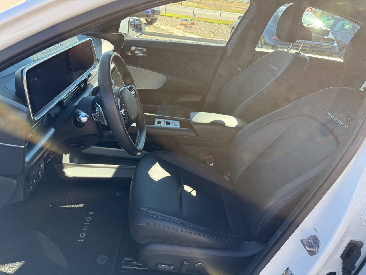 Used 2023 Hyundai Ioniq 6 SEL AWD/4WD image 3