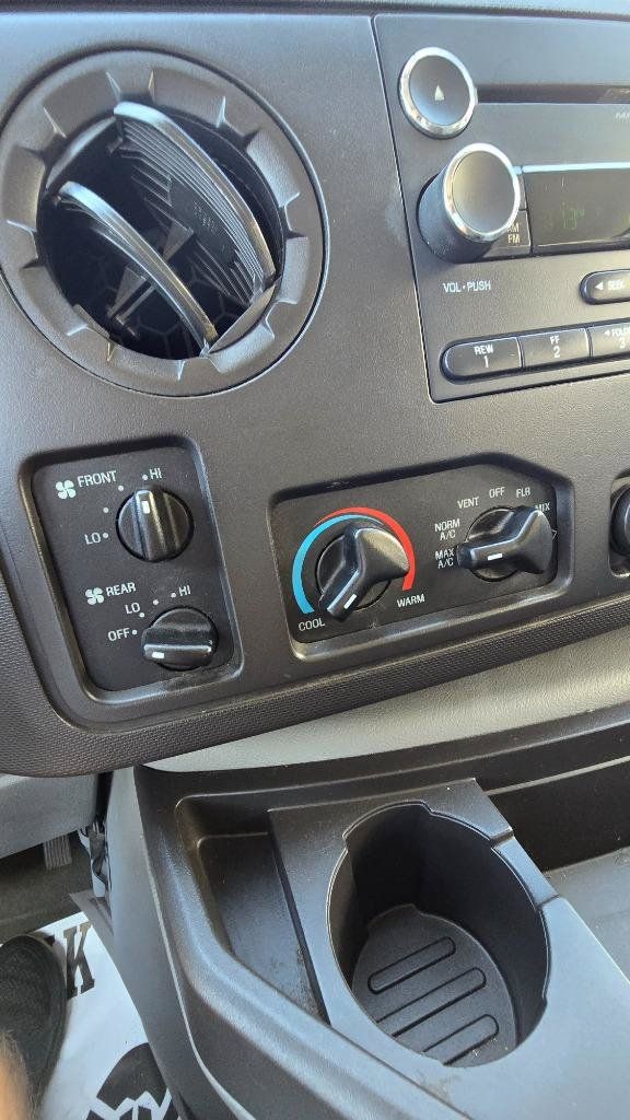 Used 2014 Ford E-150 and Econoline 150 Wagon RWD image 23
