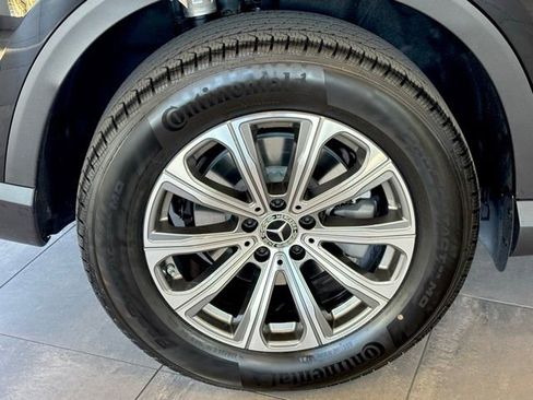 Used 2026 Mercedes-Benz GLC 300 4MATIC image 29