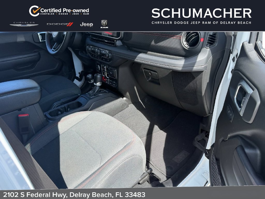 Certified 2024 Jeep Wrangler Unlimited Rubicon AWD/4WD image 19