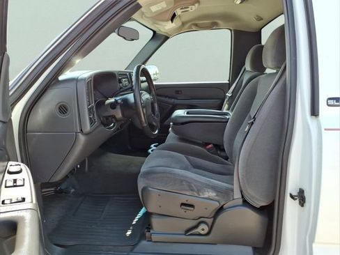 Used 2004 GMC Sierra 1500 SLE RWD image 13