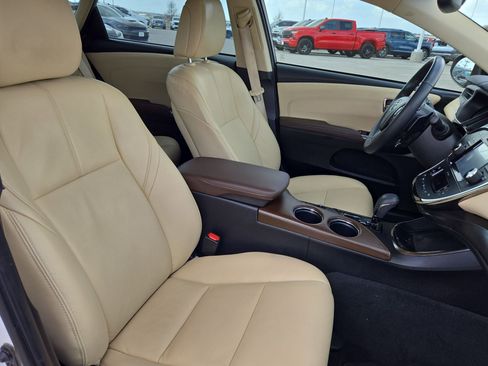 Used 2018 Toyota Avalon XLE Premium image 28