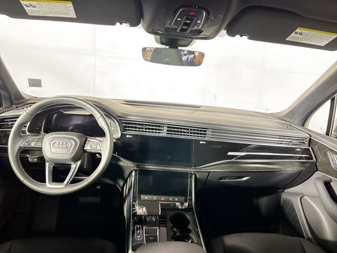 Used 2025 Audi Q7 2.0T Premium Plus w/ Premium Plus Package AWD/4WD image 12