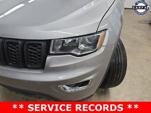 Used 2018 Jeep Grand Cherokee Laredo image 26