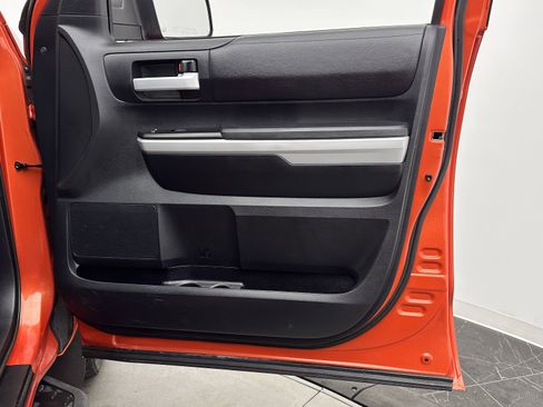 Used 2018 Toyota Tundra SR5 image 31