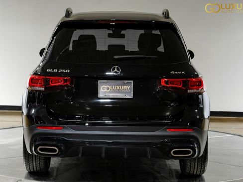 Used 2023 Mercedes-Benz GLB 250 4MATIC image 11
