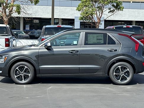 New 2026 Kia Niro EX image 7