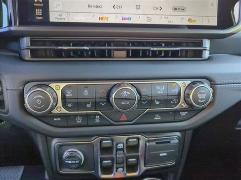 New 2026 Jeep Gladiator Mojave AWD/4WD image 10