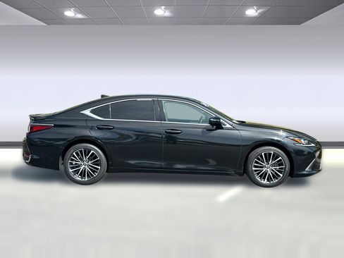 Certified 2022 Lexus ES 300h ES 300h w/ Premium Package image 8
