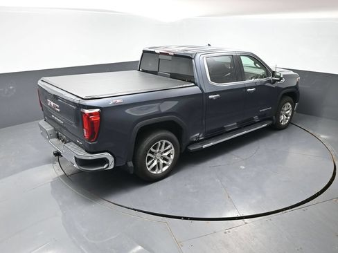 Used 2022 GMC Sierra 1500 SLT w/ SLT Premium Plus Package AWD/4WD image 9