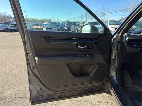 Used 2024 Honda CR-V Sport Touring image 18