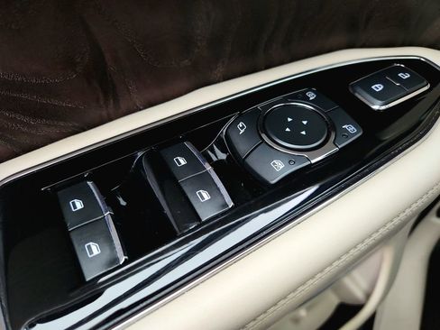 Used 2019 Lincoln Navigator Reserve w/ Cargo Package AWD/4WD image 27