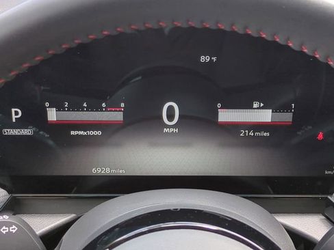 Used 2025 Nissan Kicks SR FWD image 21
