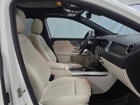 Used 2026 Mercedes-Benz GLA 250 4MATIC image 10