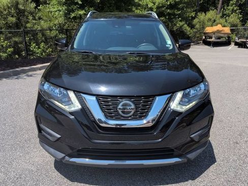 Used 2019 Nissan Rogue SV FWD image 9