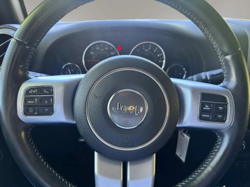 Used 2016 Jeep Wrangler Unlimited Sport AWD/4WD image 12