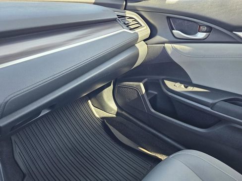 Certified 2021 Honda Civic EX image 28