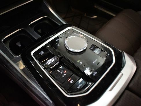 Certified 2026 BMW 740i xDrive AWD/4WD image 19