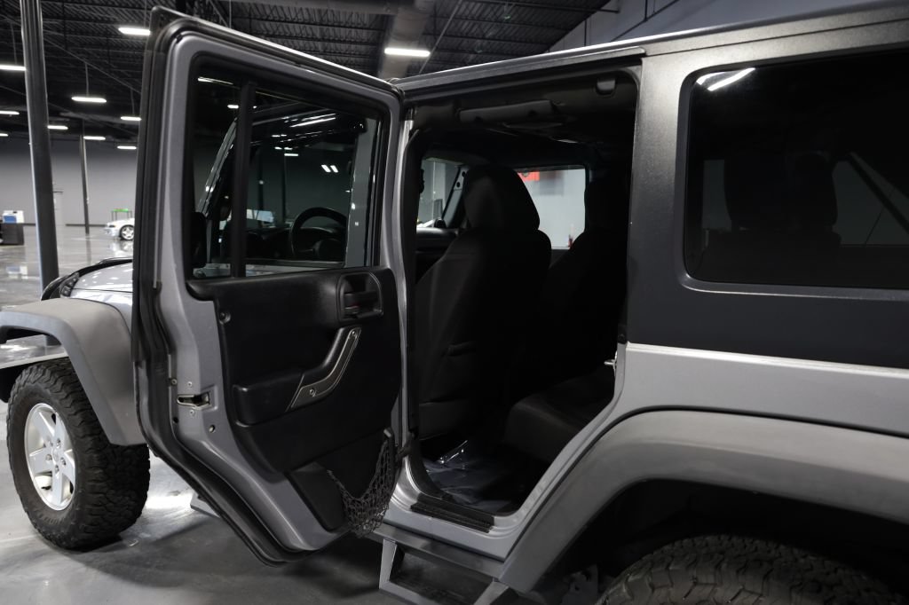 Used 2014 Jeep Wrangler Unlimited Sport w/ Quick Order Package 24S AWD/4WD image 15