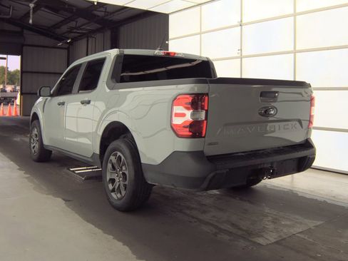 Used 2022 Ford Maverick XLT image 11