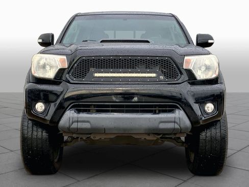 Used 2015 Toyota Tacoma PreRunner w/ TRD Sport Package RWD image 3
