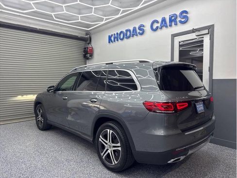 Used 2021 Mercedes-Benz GLS 450 4MATIC image 3