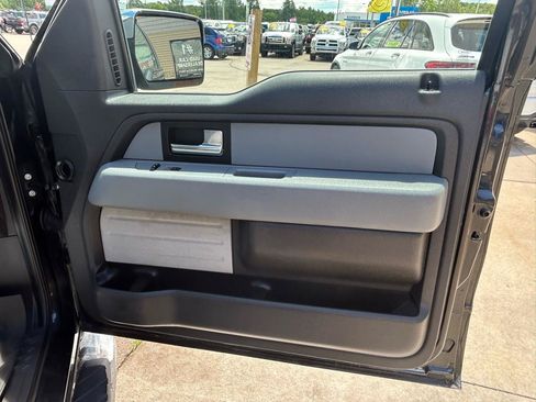Used 2014 Ford F150 XLT w/ Equipment Group 302A Luxury AWD/4WD image 16