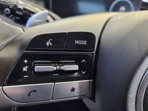 Used 2024 Hyundai Tucson Limited image 32