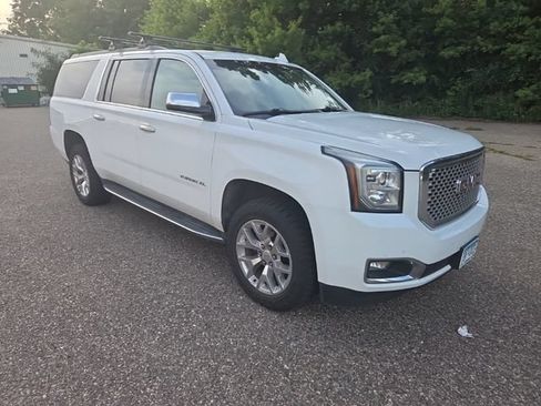 Used 2016 GMC Yukon XL SLE w/ Convenience Package AWD/4WD image 21