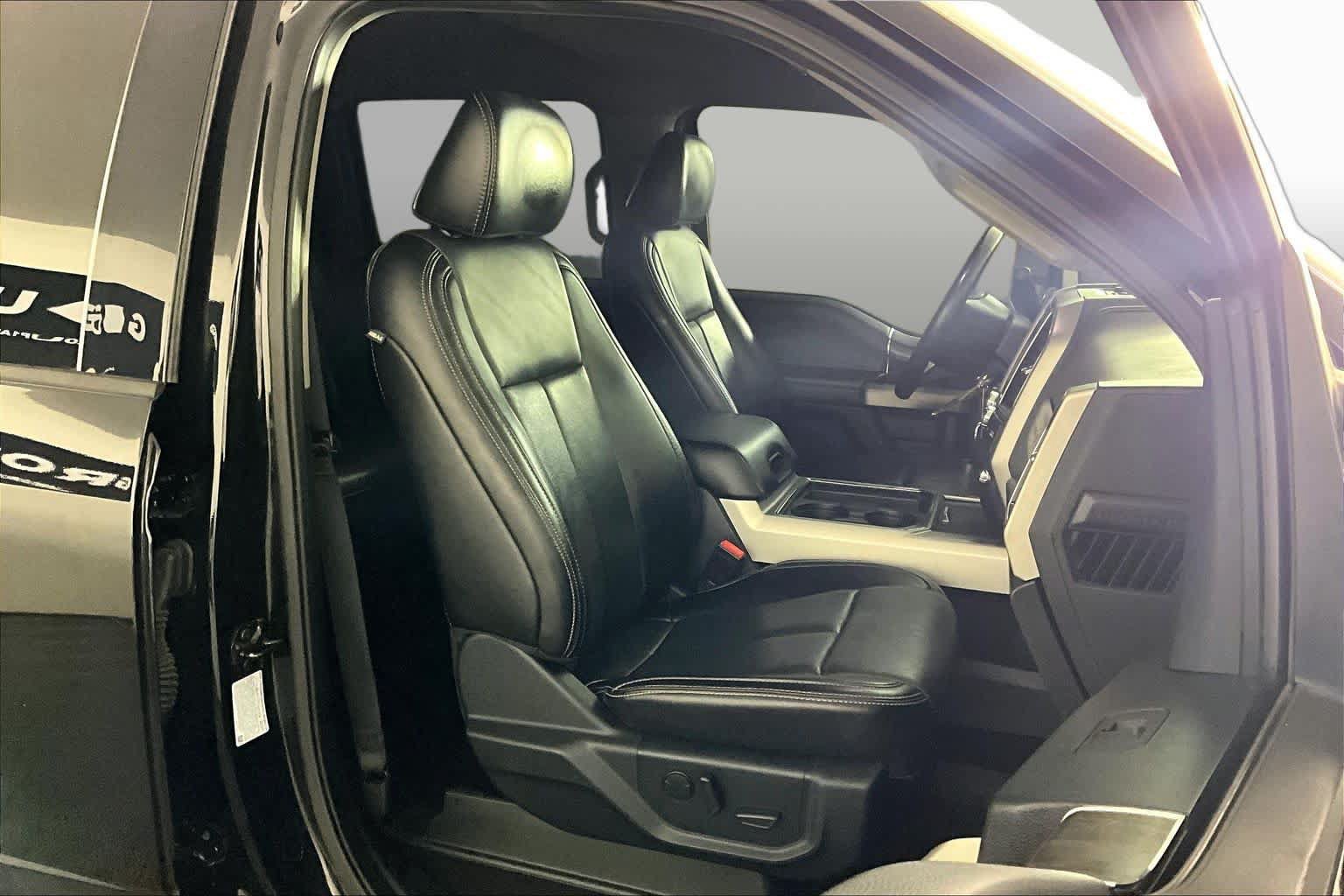 Used 2021 Ford F350 Lariat w/ Lariat Value Package AWD/4WD image 9