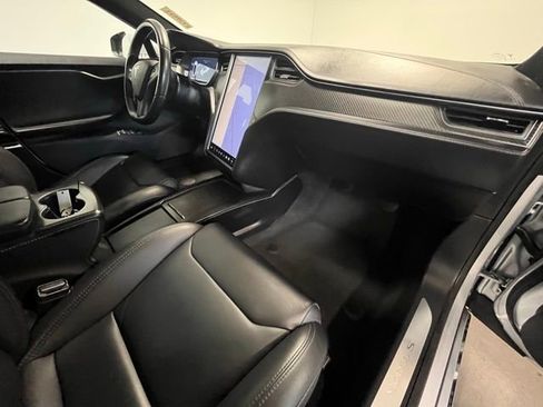 Used 2018 Tesla Model S 100D image 10
