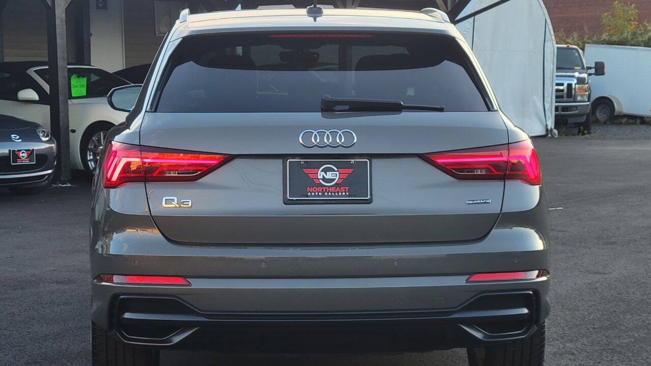Used 2022 Audi Q3 2.0T Premium AWD/4WD image 7