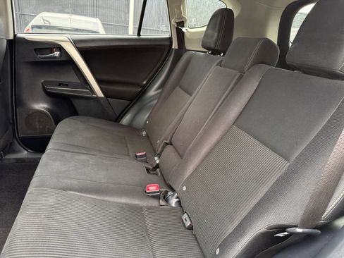 Used 2014 Toyota RAV4 XLE AWD/4WD image 25