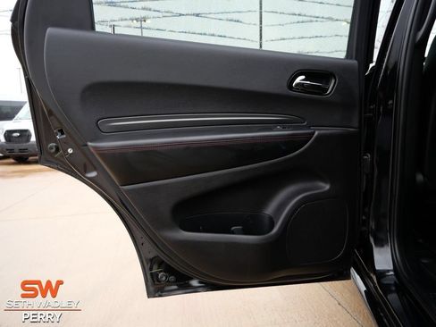 Used 2025 Dodge Durango GT AWD/4WD image 13