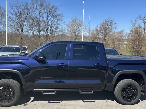 Used 2025 Toyota Tundra Limited w/ TRD Off-Road Package image 7