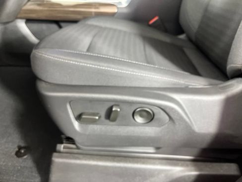 Certified 2025 Chevrolet Silverado 1500 RST AWD/4WD image 25
