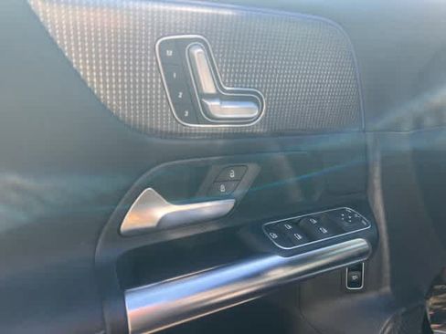 Used 2022 Mercedes-Benz GLA 250 image 14