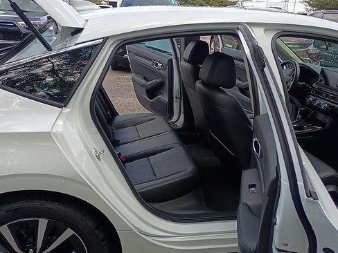 Used 2023 Honda Civic EX-L image 15