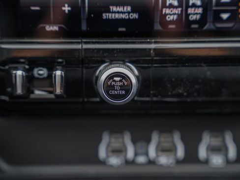 New 2026 RAM 1500 Laramie AWD/4WD image 28