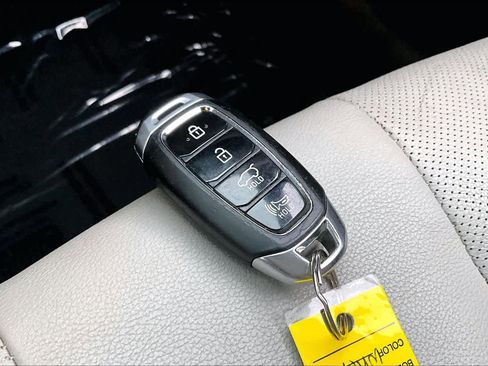 Used 2020 Hyundai Veloster Turbo Ultimate image 13