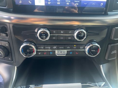 Used 2022 Ford F150 Raptor w/ Raptor 37 Performance Package AWD/4WD image 18