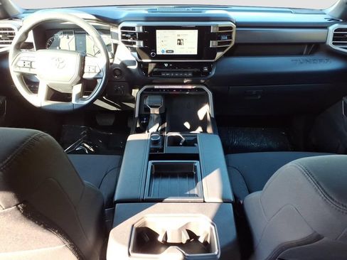 Used 2025 Toyota Tundra SR5 w/ SR5 Convenience Package AWD/4WD image 14