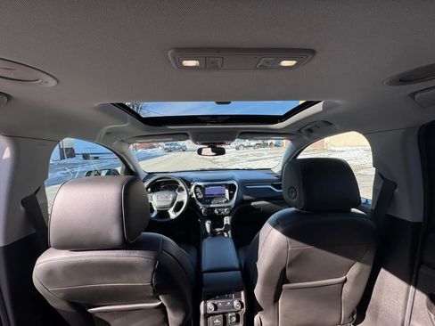 Used 2017 GMC Acadia SLT image 27