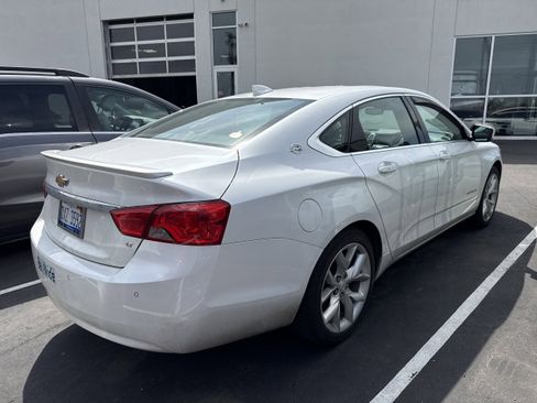 Used 2015 Chevrolet Impala LT image 3