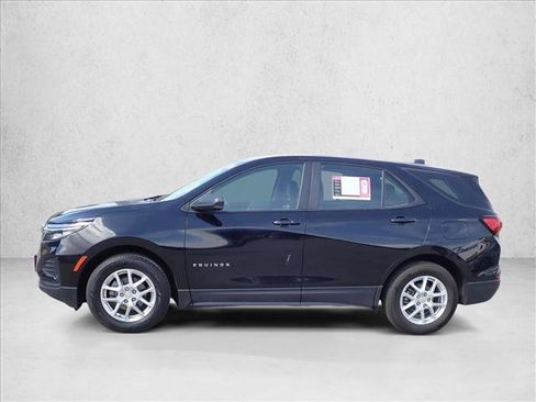 Used 2024 Chevrolet Equinox LS FWD image 2