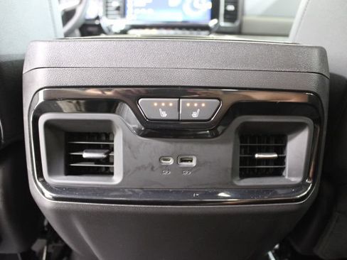 Used 2024 Chevrolet Silverado 1500 ZR2 AWD/4WD image 23