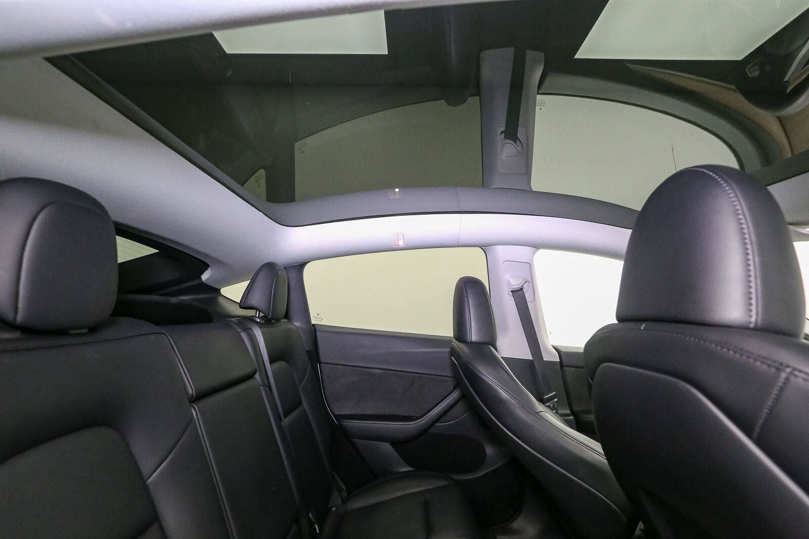 Used 2023 Tesla Model Y Long Range AWD/4WD image 22