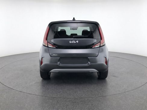 Used 2025 Kia Soul LX w/ LX Technology Package FWD image 7