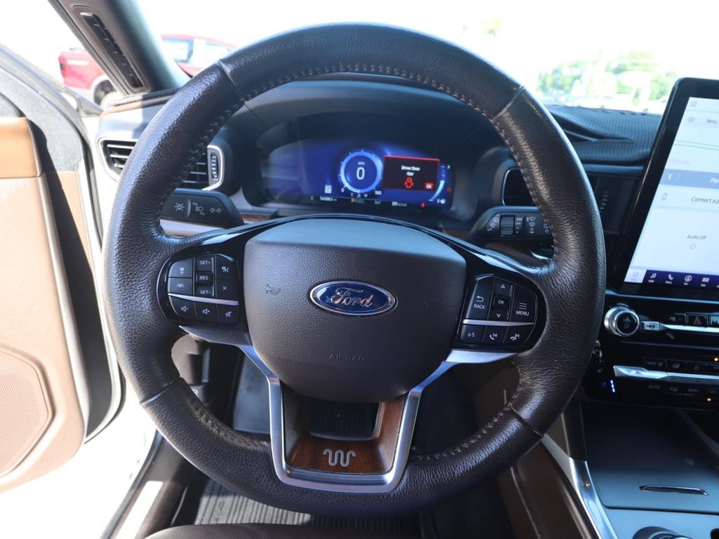 Used 2022 Ford Explorer King Ranch w/ Class IV Trailer Tow Package AWD/4WD image 20